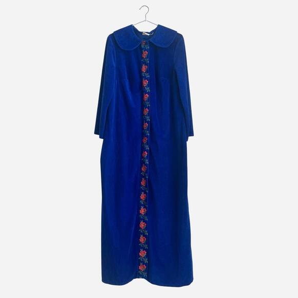 Vintage 60s - 70s cobalt blue peter pan collar snap button robe - Picture 2 of 5